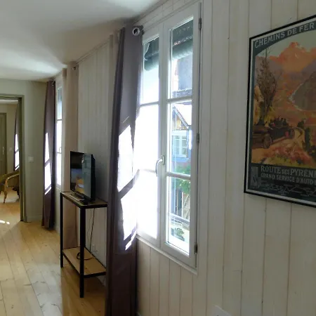 De L'autre Cote Bed & Breakfast Garlin